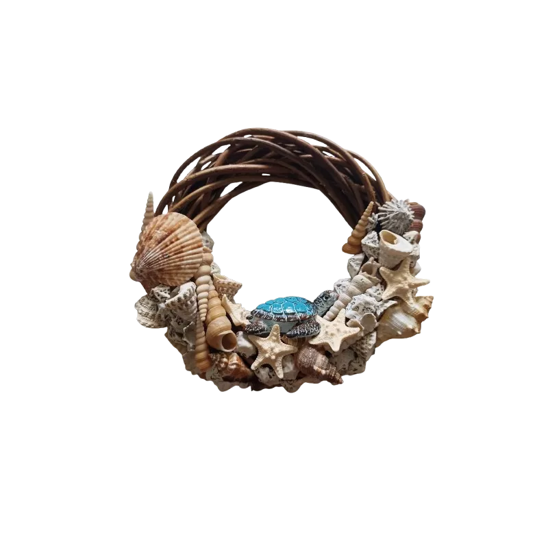 Ręcznie robiony wianek wieniec dekoracyjny z muszelkami i żółtwiem