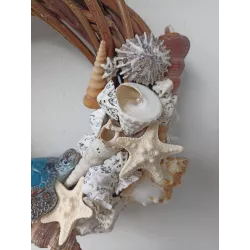 Ręcznie robiony wianek wieniec dekoracyjny z muszelkami i żółtwiem