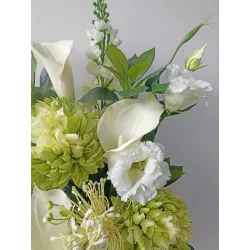 Bukiet do wazonu na cmentarz – stabilizowany – kalle, eustomy, chryzantemy