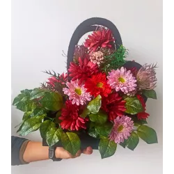 Stroik nagrobny SERCE stabilizowany czarne drewno sztuczne kwiaty Handmade