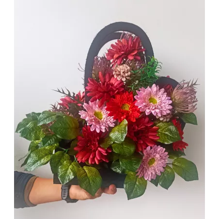 Stroik nagrobny SERCE stabilizowany czarne drewno sztuczne kwiaty Handmade