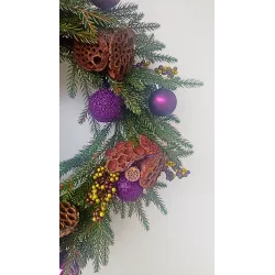 Wieniec bożonarodzeniowy 60 cm – fiolet naturalne dodatki, rękodzieło
